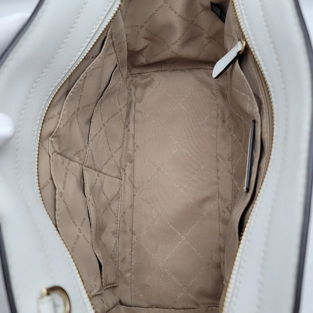 *FINAL PRICE* Michael Kors Studded Selma Medium Top Zip Leather Satchel - Picture 6 of 15